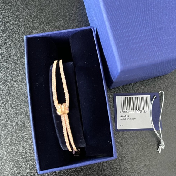 Cuff bracelet - Picture 3 of 3